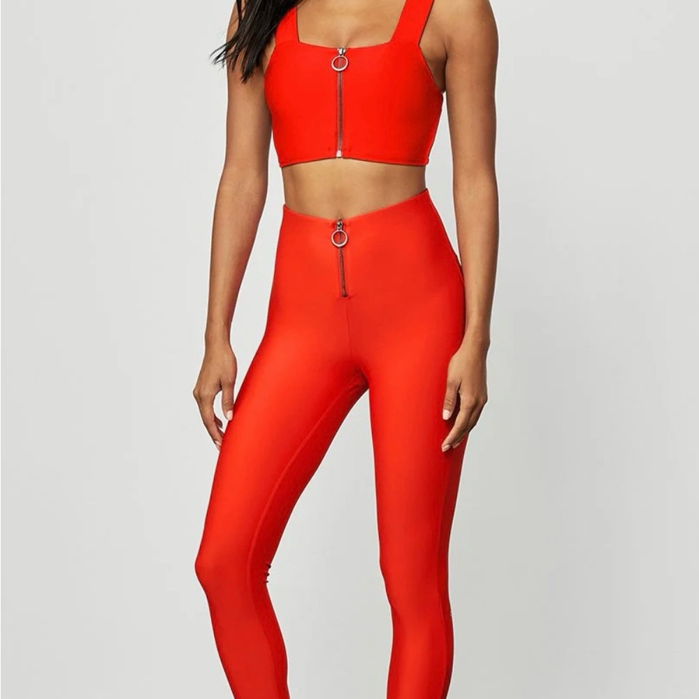 ALO Yoga - Fast Zip Bra & Leggings